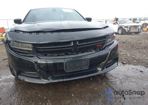 2015 Dodge Charger Road/Track z USA, uszkodzony, nr VIN 2C3CDXCT3FH738223